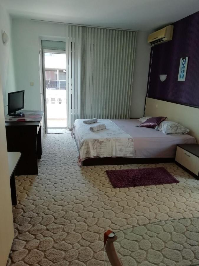Art Guest House Orchidea Поморие Экстерьер фото