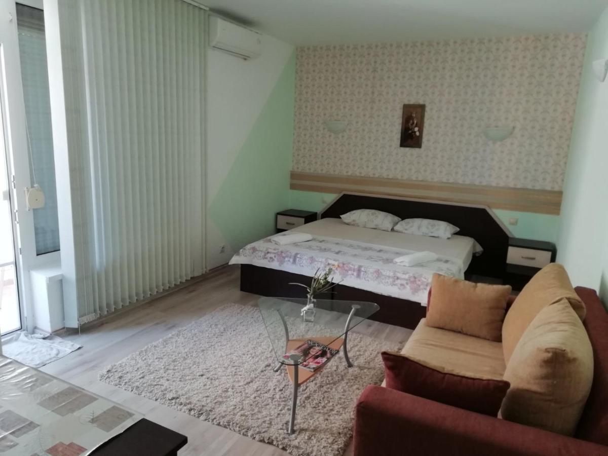 Art Guest House Orchidea Поморие Экстерьер фото