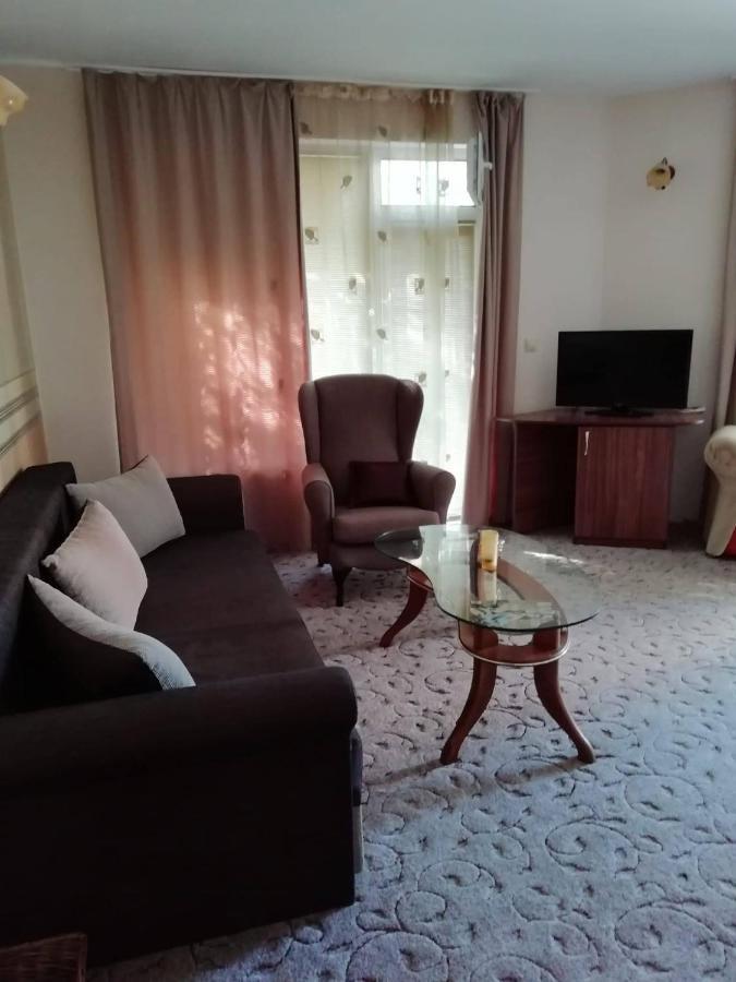 Art Guest House Orchidea Поморие Экстерьер фото