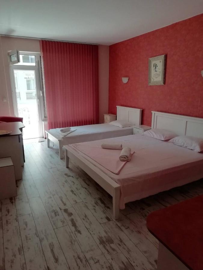 Art Guest House Orchidea Поморие Экстерьер фото