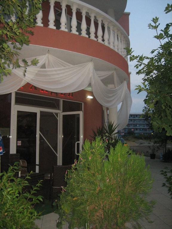 Art Guest House Orchidea Поморие Экстерьер фото