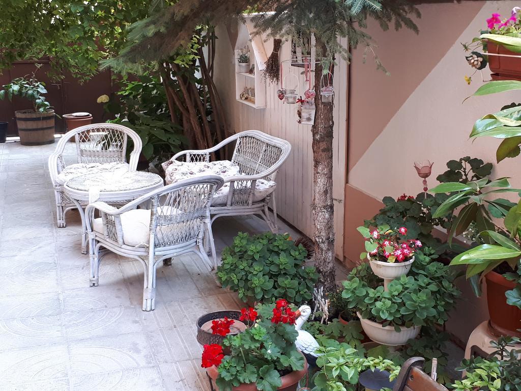 Art Guest House Orchidea Поморие Экстерьер фото